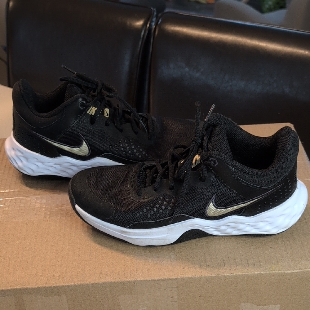 Nike Black and Gold Running Shoes